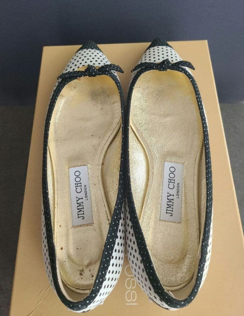 ドット柄ポインテッドトゥフラットシューズ