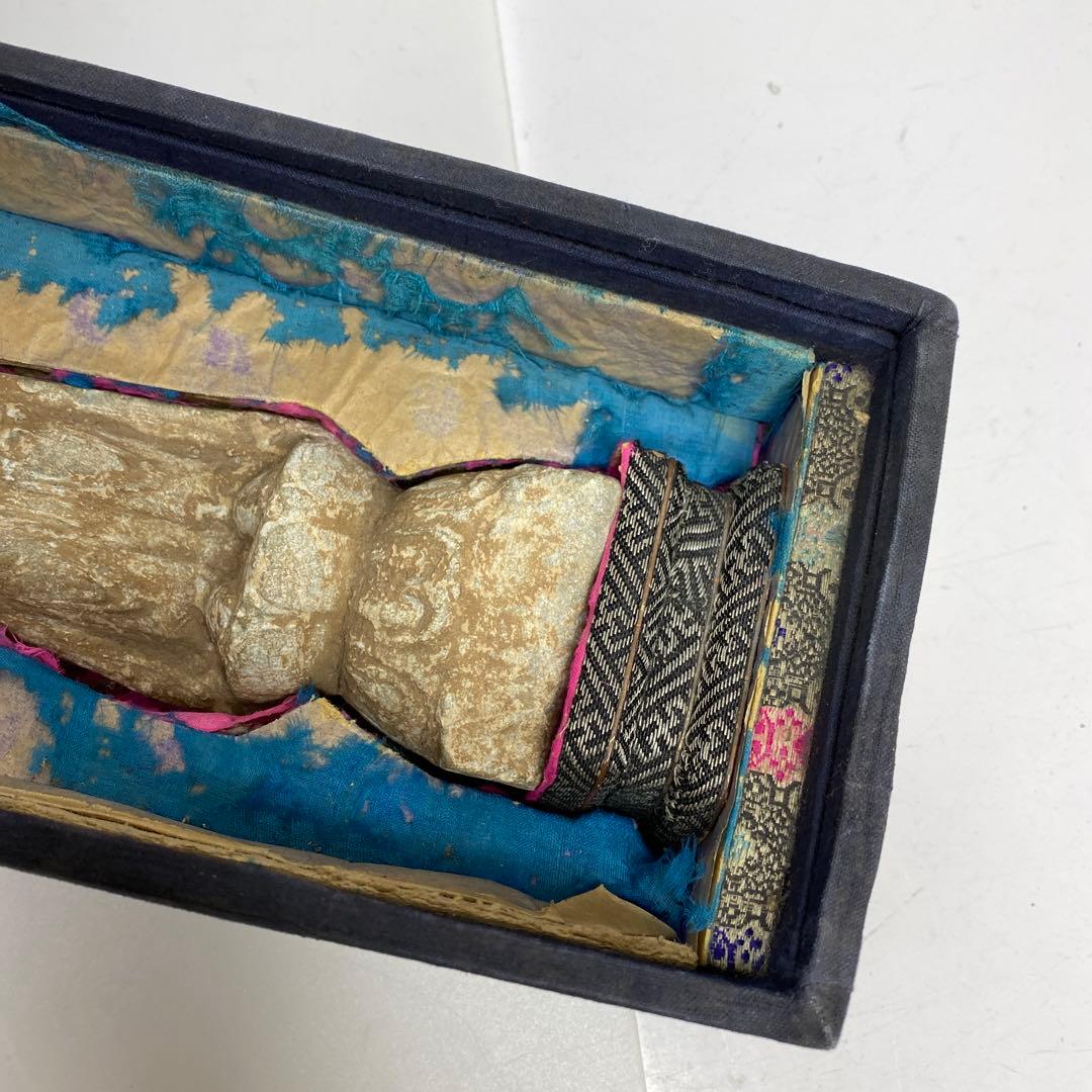 古代　唐物　石仏像　仕立箱付　高さ約31㎝　タエサ　東さ8-0107☆2F