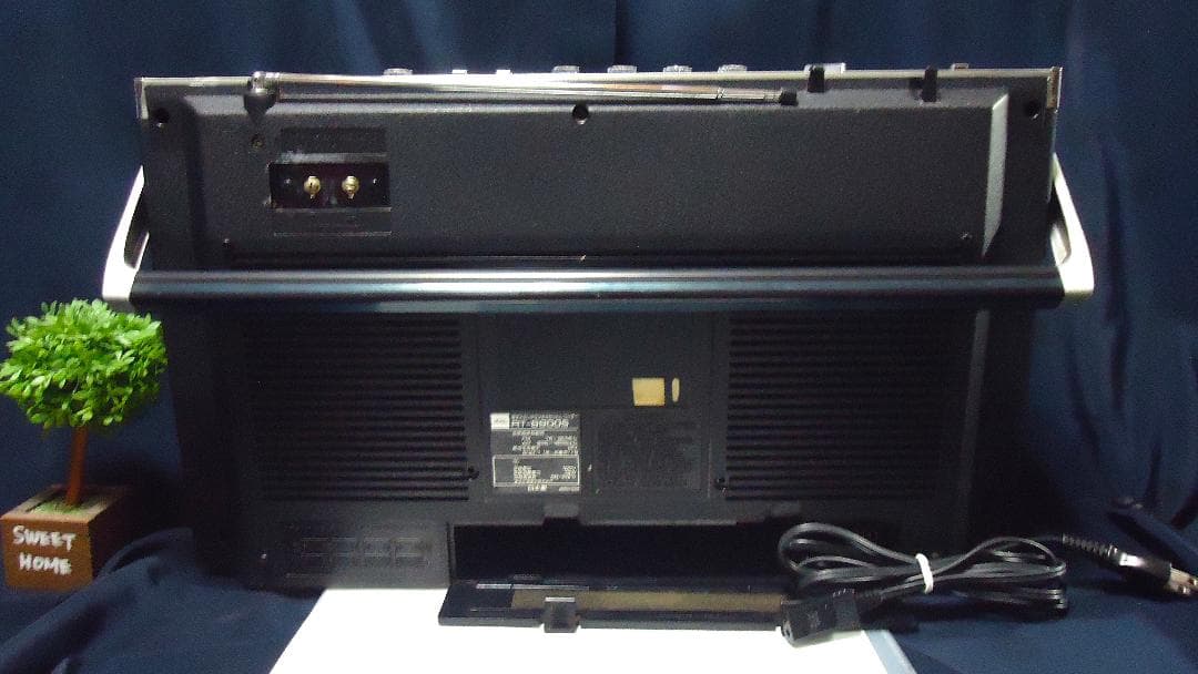 ♪昭和銘機　整備清掃ラジカセ　東芝　RT-8900S BOMBEAT12