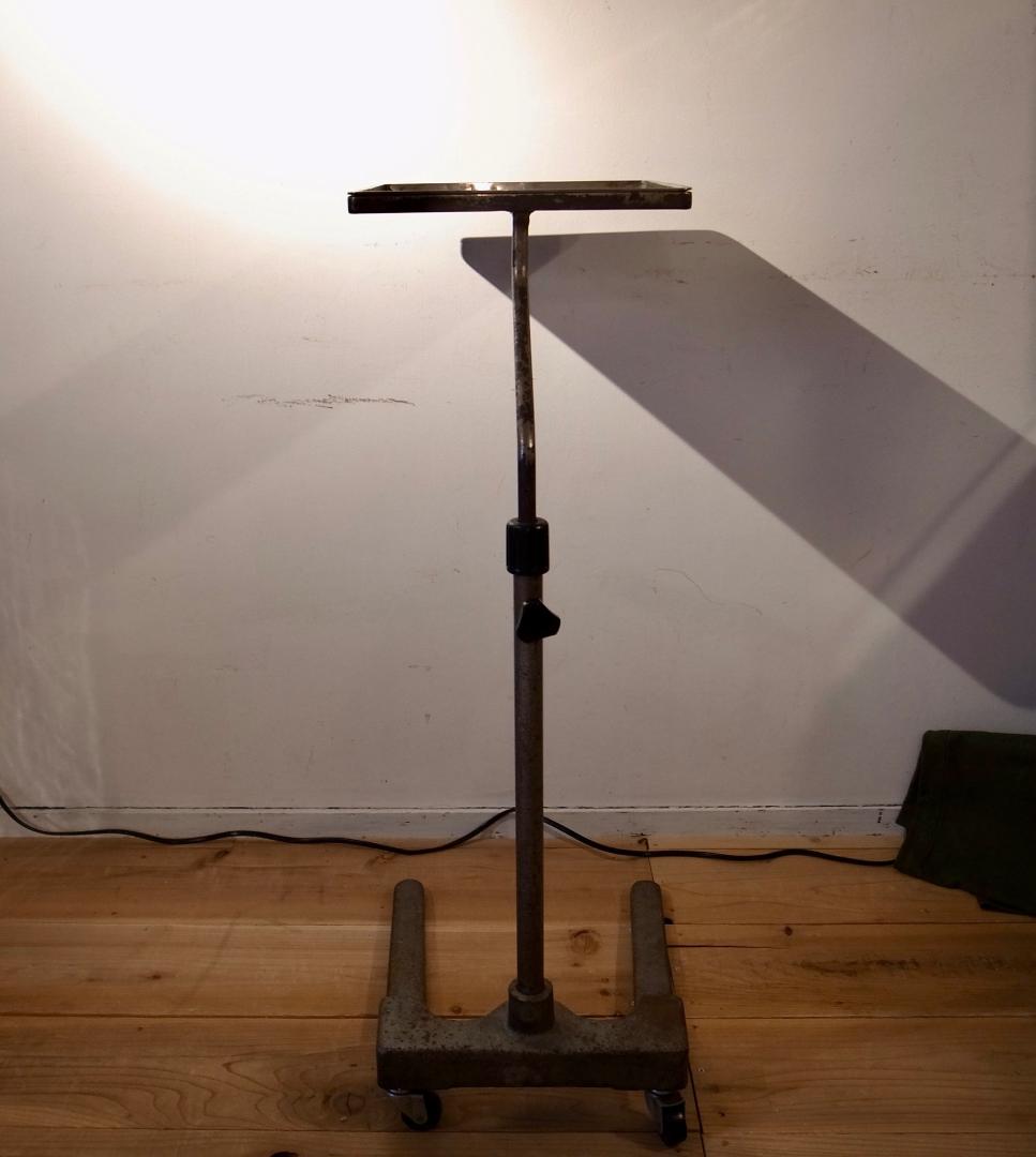 Ibuki 　古道具　ヴィンテージ　医療台