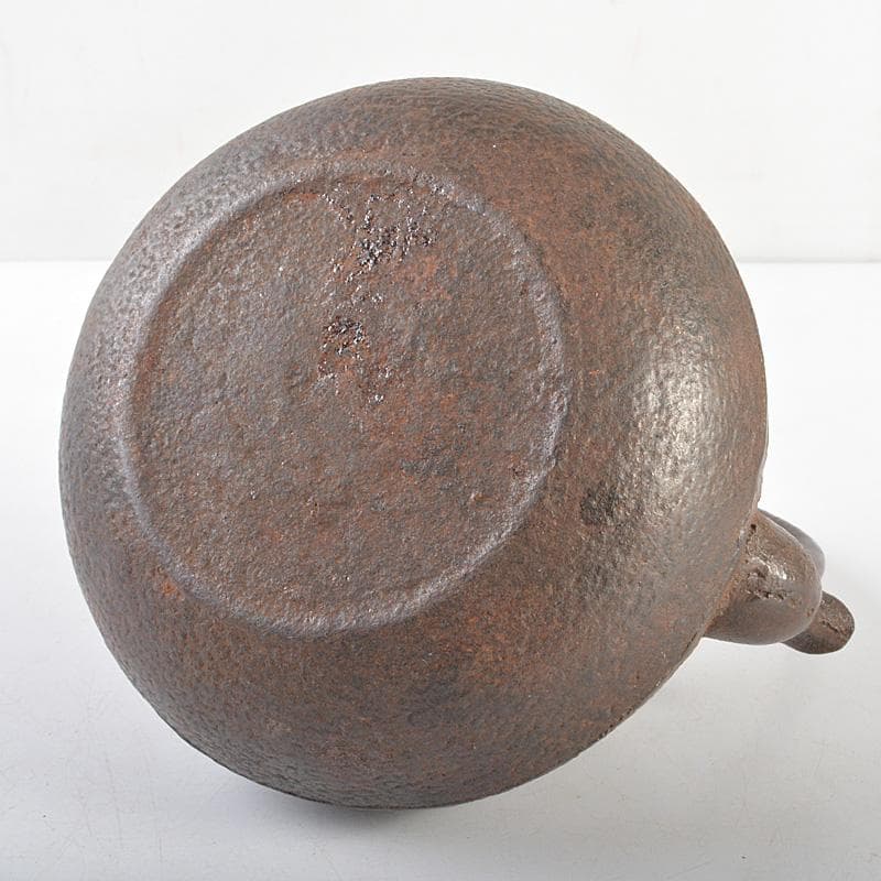 煎茶道具　龍文堂造　宝珠形秋草文　銅蓋　鉄瓶　鉄壷　D　R6027