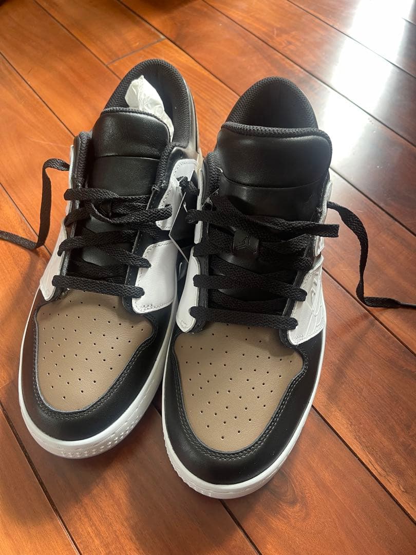 新品未使用 NIKE Jordan Nu レトロ1 ジョーダン 28.5cm