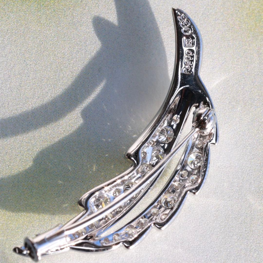 Pt900 ブルーリバー ダイヤモンド 0.66ct ブローチ