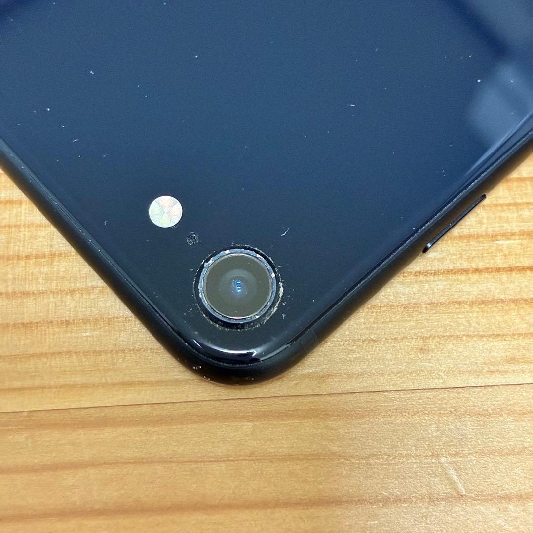 バッテリー新品　iPhoneSE第3世代64GB SIMフリー yy17700c