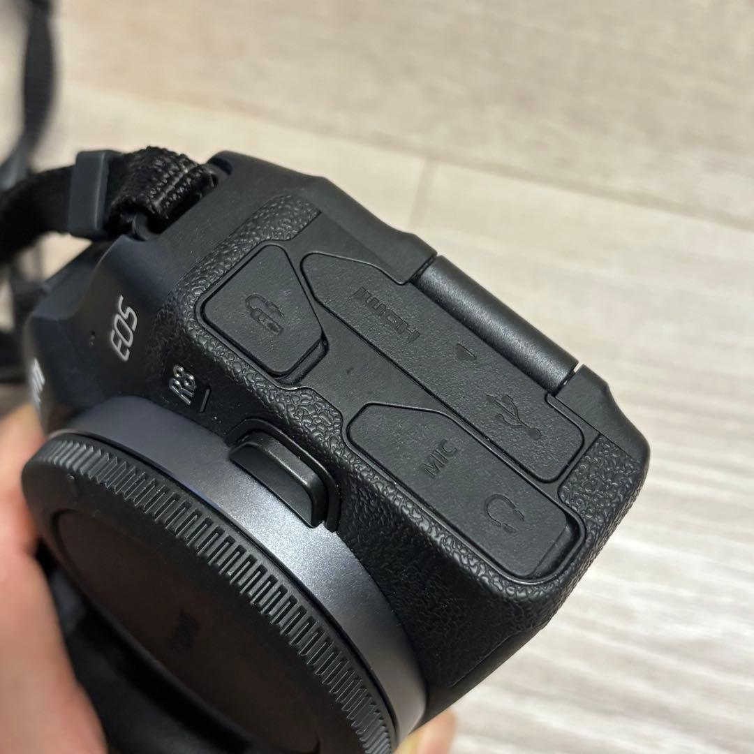 P*s様 EOS R8 ボディ