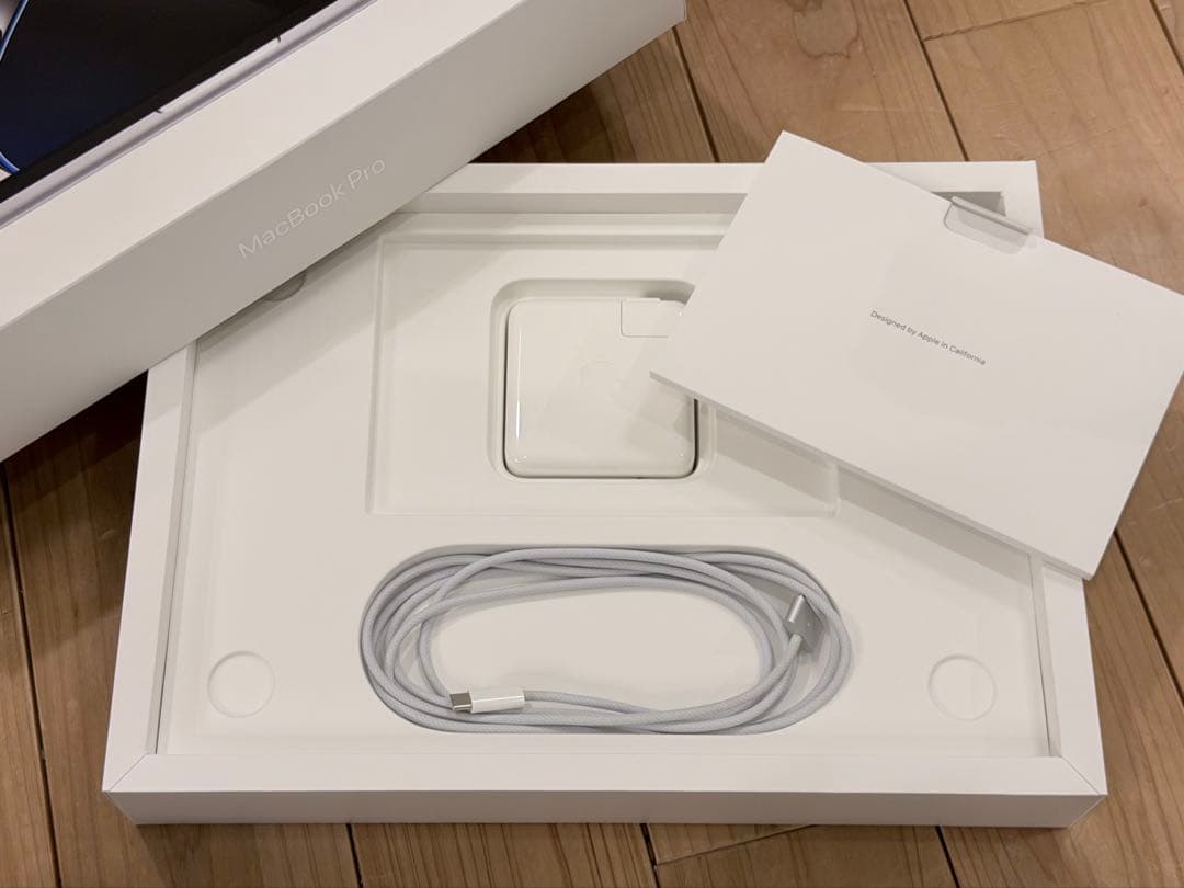【美品】MacBook Pro M1Proチップ 16GB/512GB