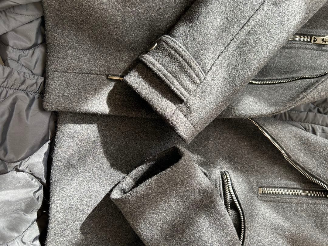 ディーゼル　ブラックゴールドのコート