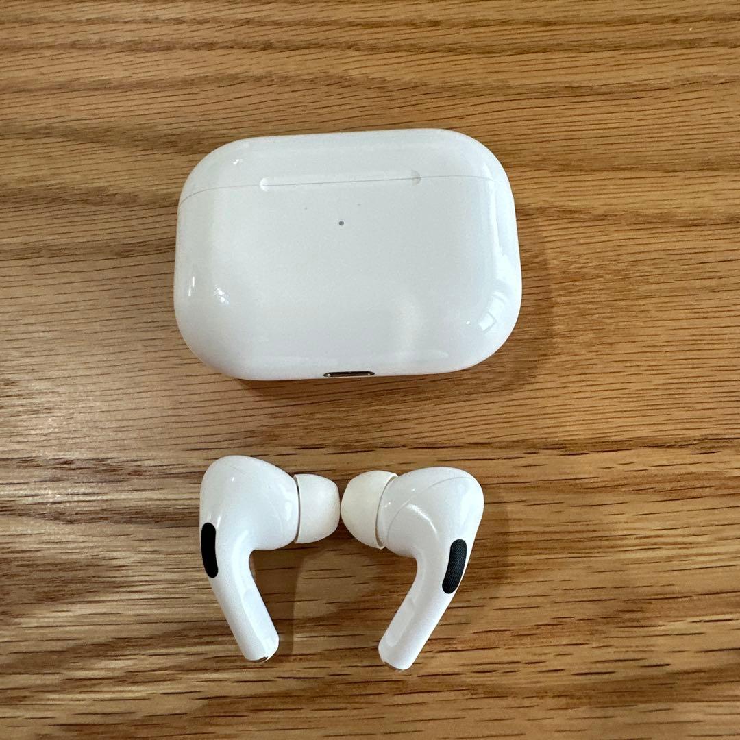 AirPods Pro アップル純正製品