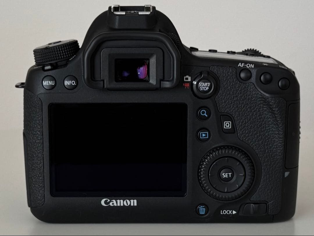 【美品】Canon EOS 6D ボディ シャッター回数1595回 付属品完備