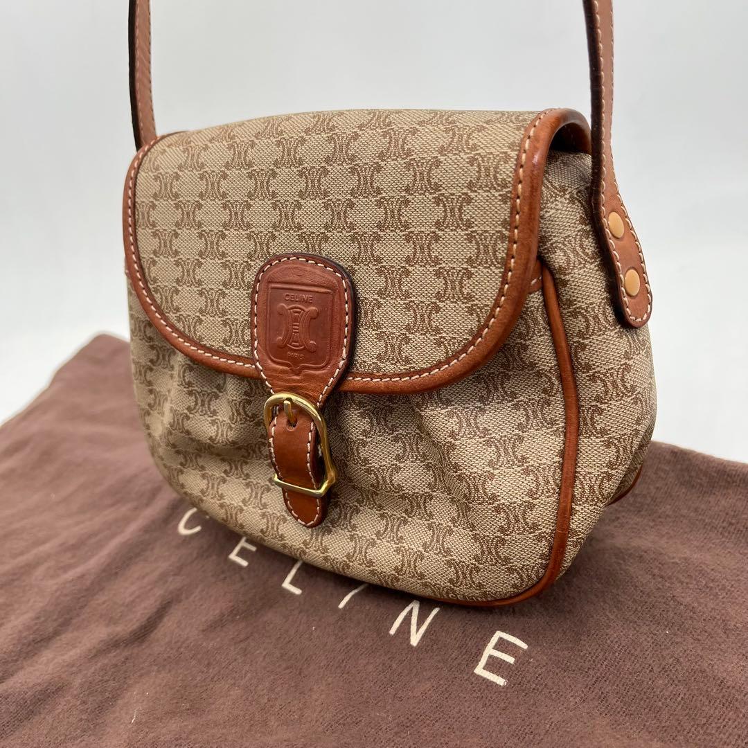 【美品】CELINE ショルダーバッグ 斜めがけ ホワイトマカダム柄 トリオンフ