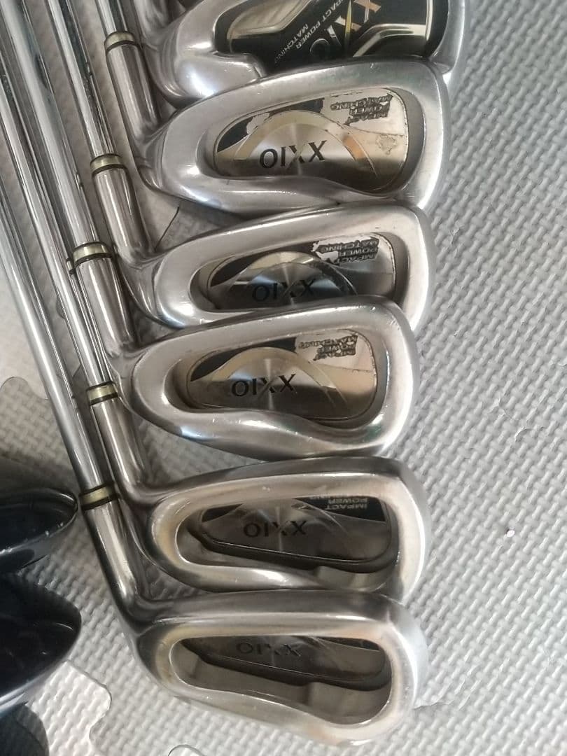 XXIO 豪華11本 ゴルフクラブセット オデッセイパター キャディバッグ付き