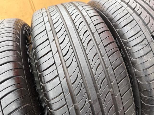 専用　希少!!トヨタ センチュリー 純正 キャップ付き 225/60R16