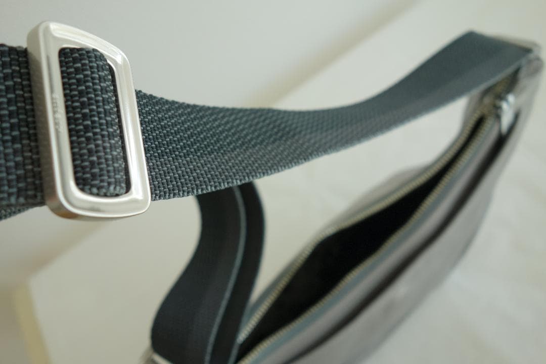 【美品】 aniary [アニアリ] ショルダーバッグ （ライトグレー）