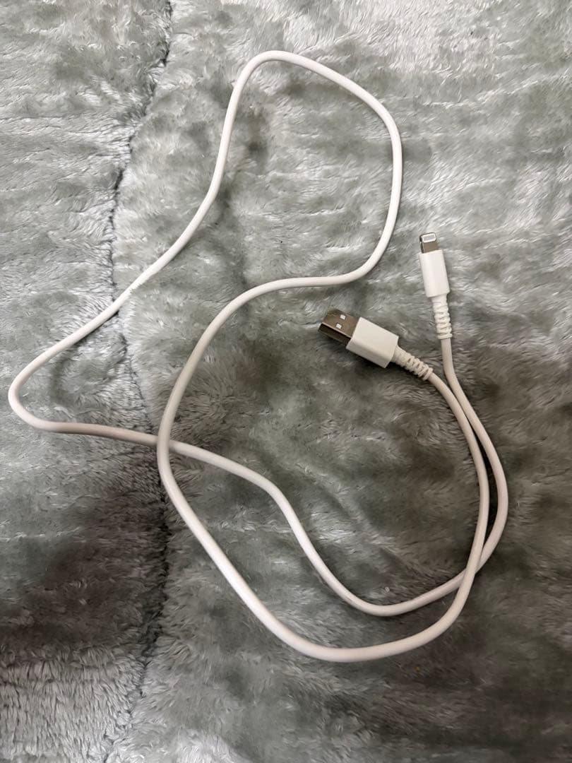 iPhone SE3 64GB スタートライト（整備済み品）SIMフリー