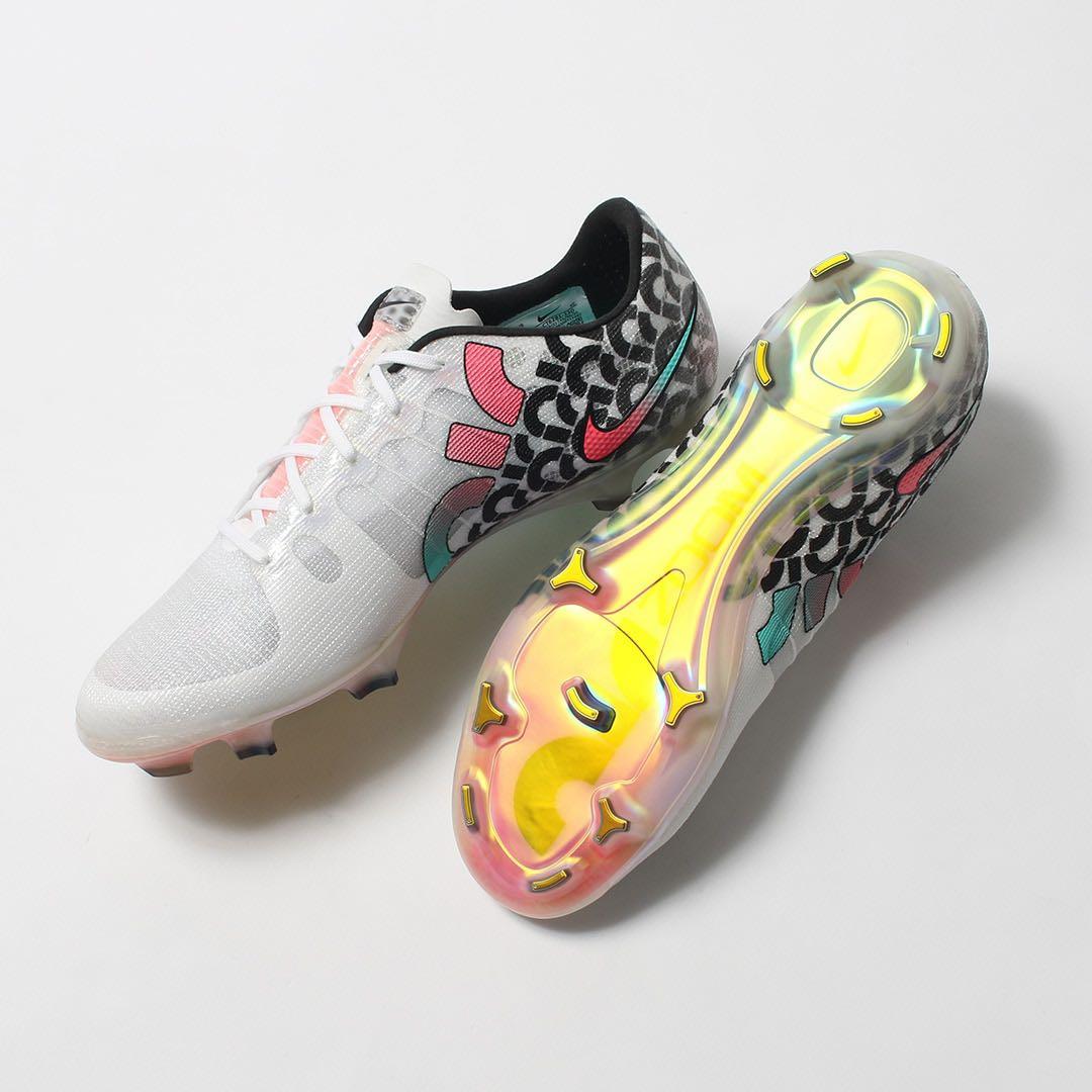 【1000足限定 ナイキ エア ズーム マーキュリアル SE FG 】
