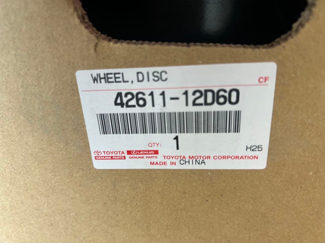 カローラスポーツ着用　18インチ純正ホイール