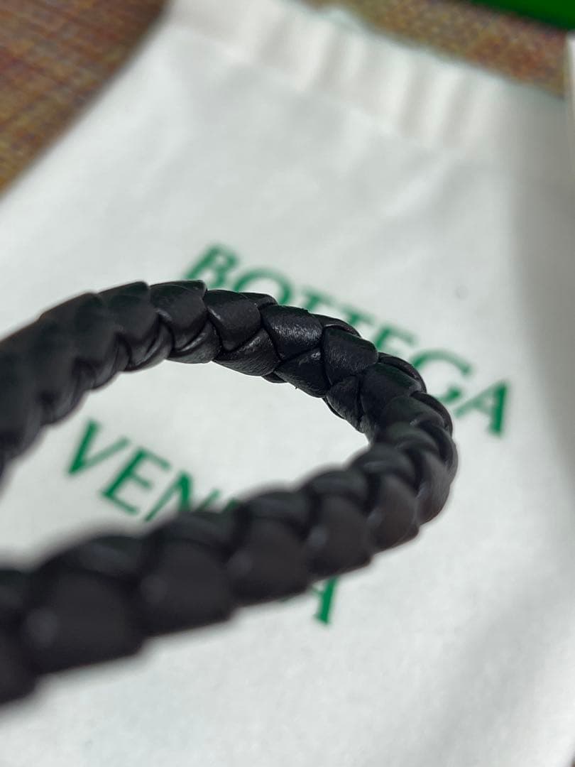 ⚪︎ ✨極美品✨ボッテガ・ヴェネタ　レザーキーリング　イントレチャート