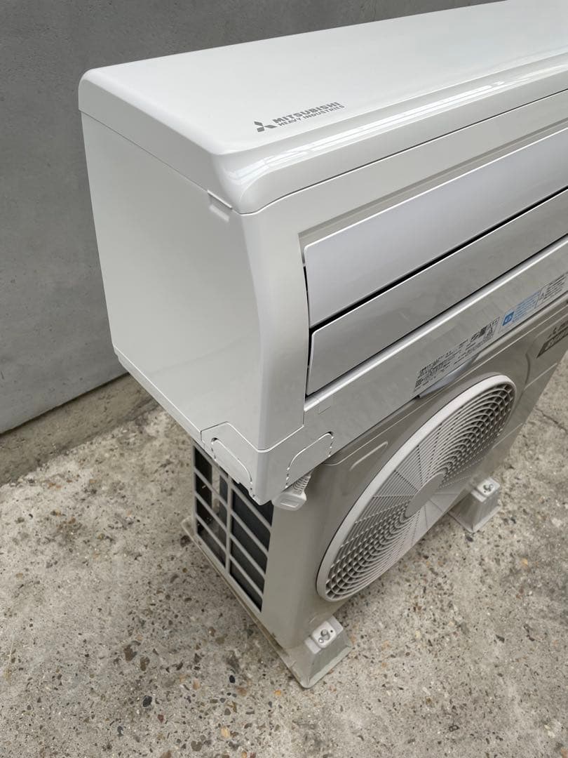 美品　ミツビシ お掃除機能付　6畳用エアコン　SRK22RY