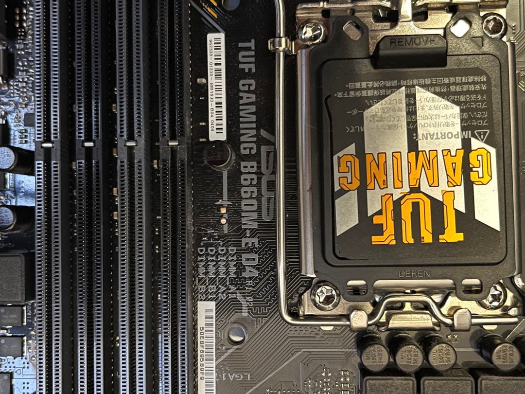 TUF GAMING B660M-E D4マザーボード LGA1700 B660
