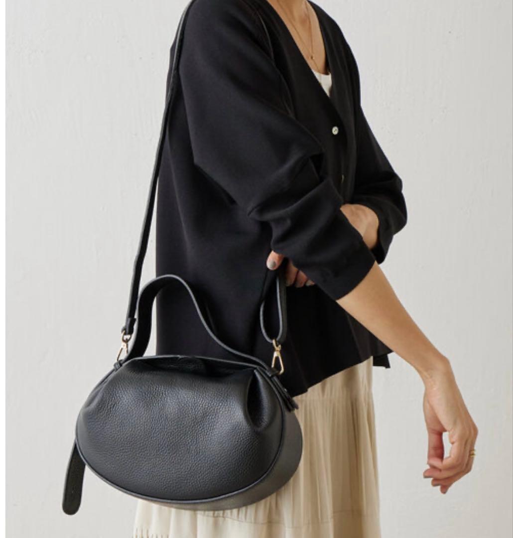 美品 BEARDSLEY ビアズリー 本革 ラウンドミニバッグ 黒 セレモニー