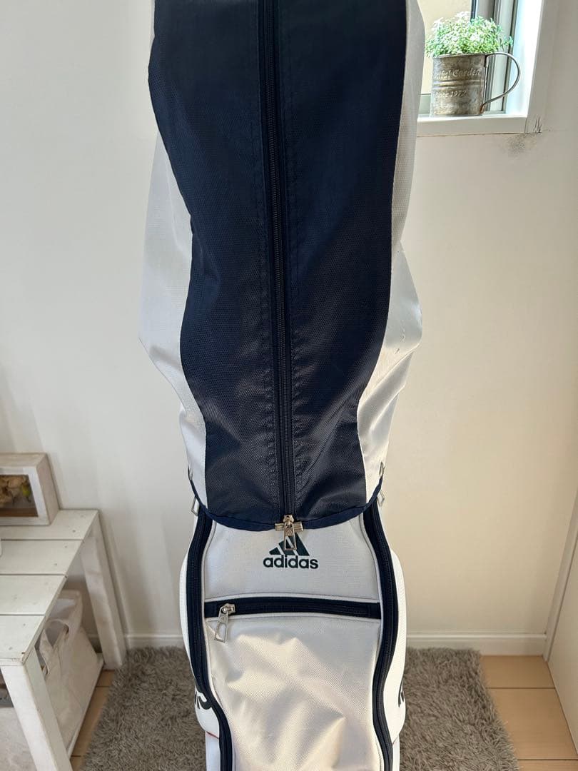 adidas キャディバッグ ホワイト/ネイビー　9.0型