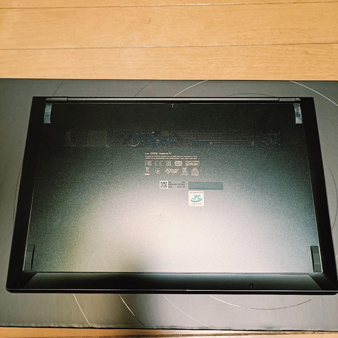 ​【有機EL】ASUS ZenBook 13、 16GBメモリ、 ケース・箱付