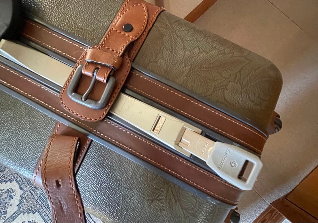 サムソナイト クラシック スーツケース ビンテージ 大容量 鍵・ハンガー付き