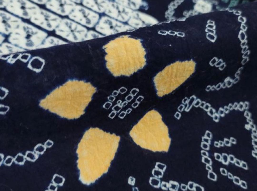 粋で大人な浴衣 ◆ 有松絞り 草花文 柄も仕立ても素晴らしいお勧めの逸品