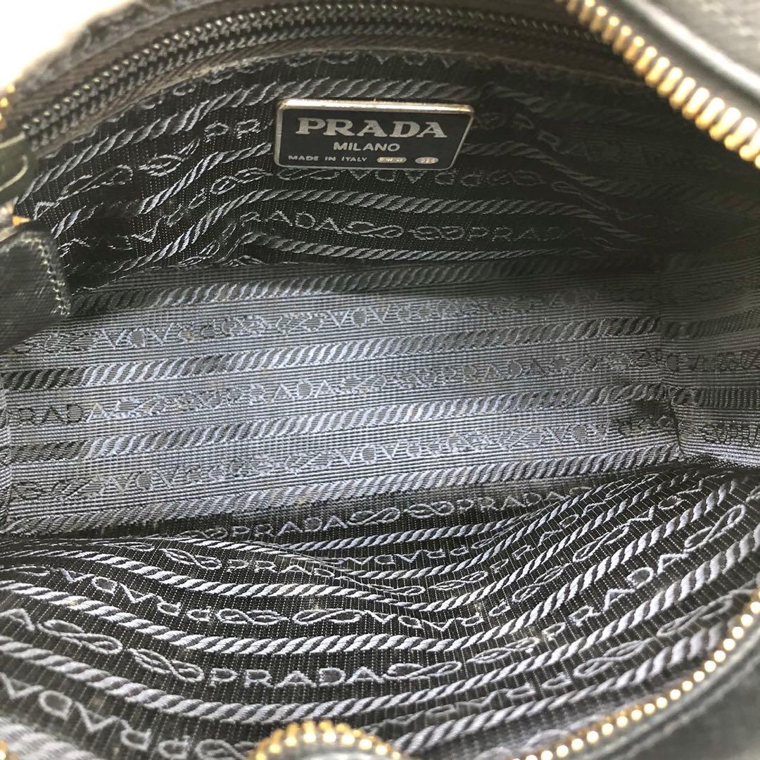 ✨希少・美品✨プラダ ショルダーバッグ ミニ 三角ロゴプレート レザー ネイビー