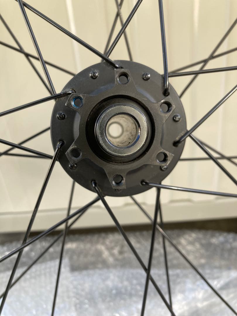 Bontrager Line Comp 30 TLR Boost 29 リア