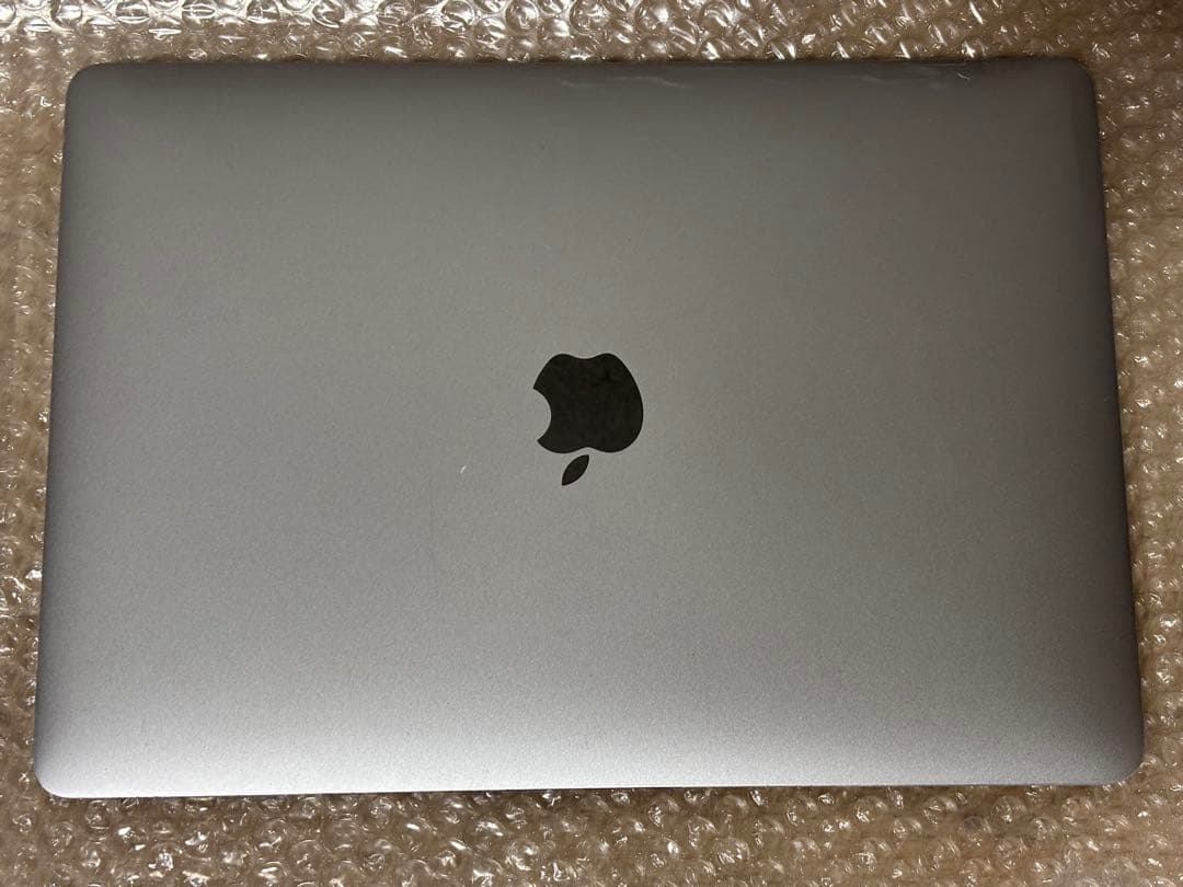 MacBook Pro 13インチ　A1706 256GB 8GB