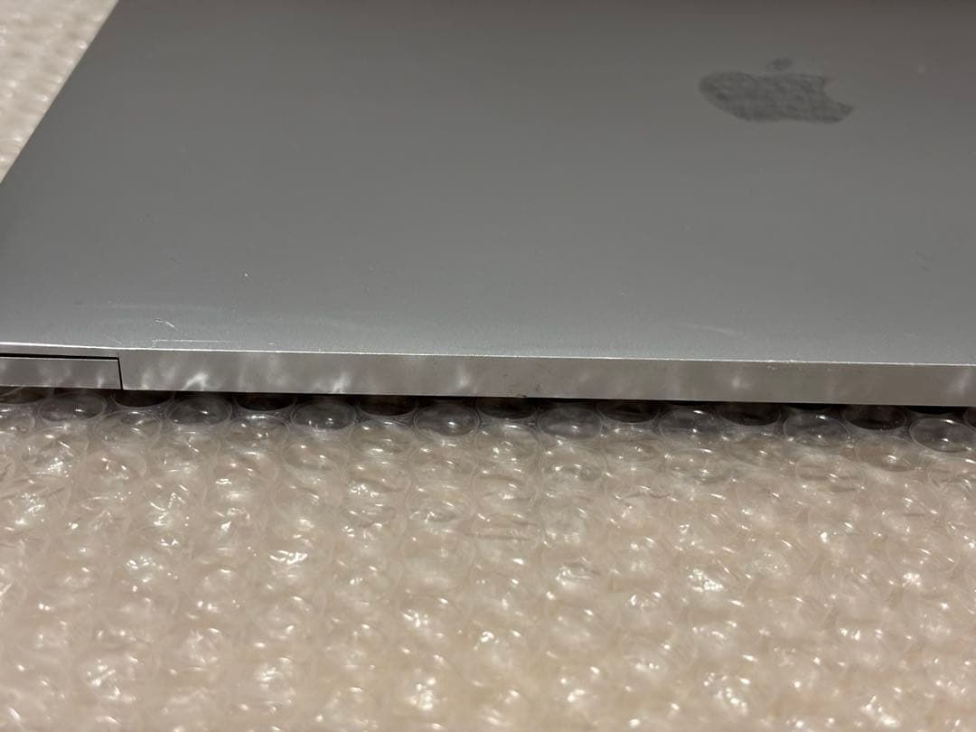 MacBook Pro 13インチ　A1706 256GB 8GB