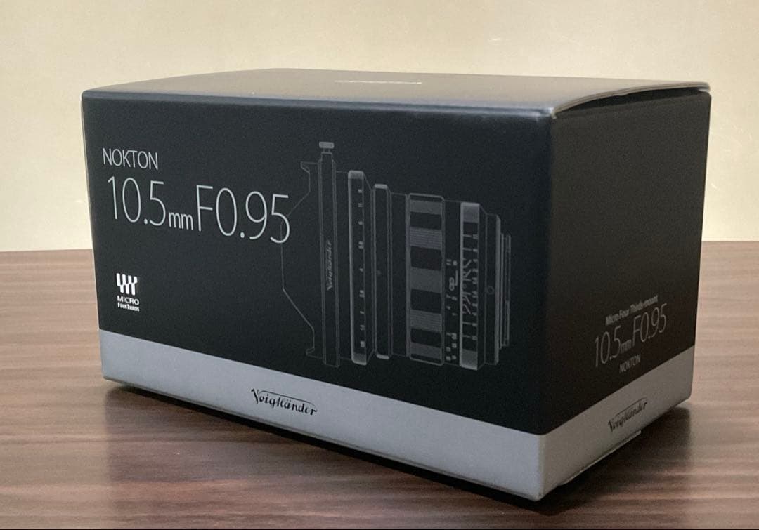 フォクトレンダー NOKTON 10.5mm F0.95 MFT