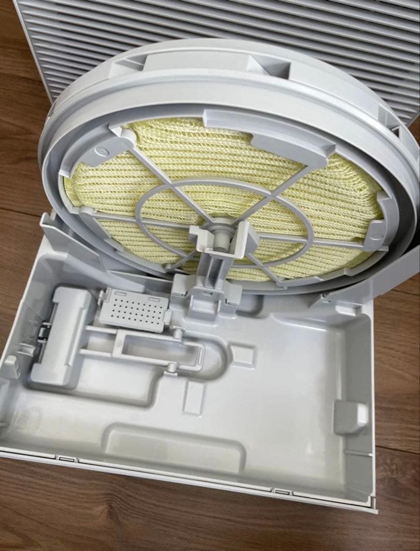 ダイキン 加湿 ストリーマ空気清浄機 MCK70ZJ-W 美品￼