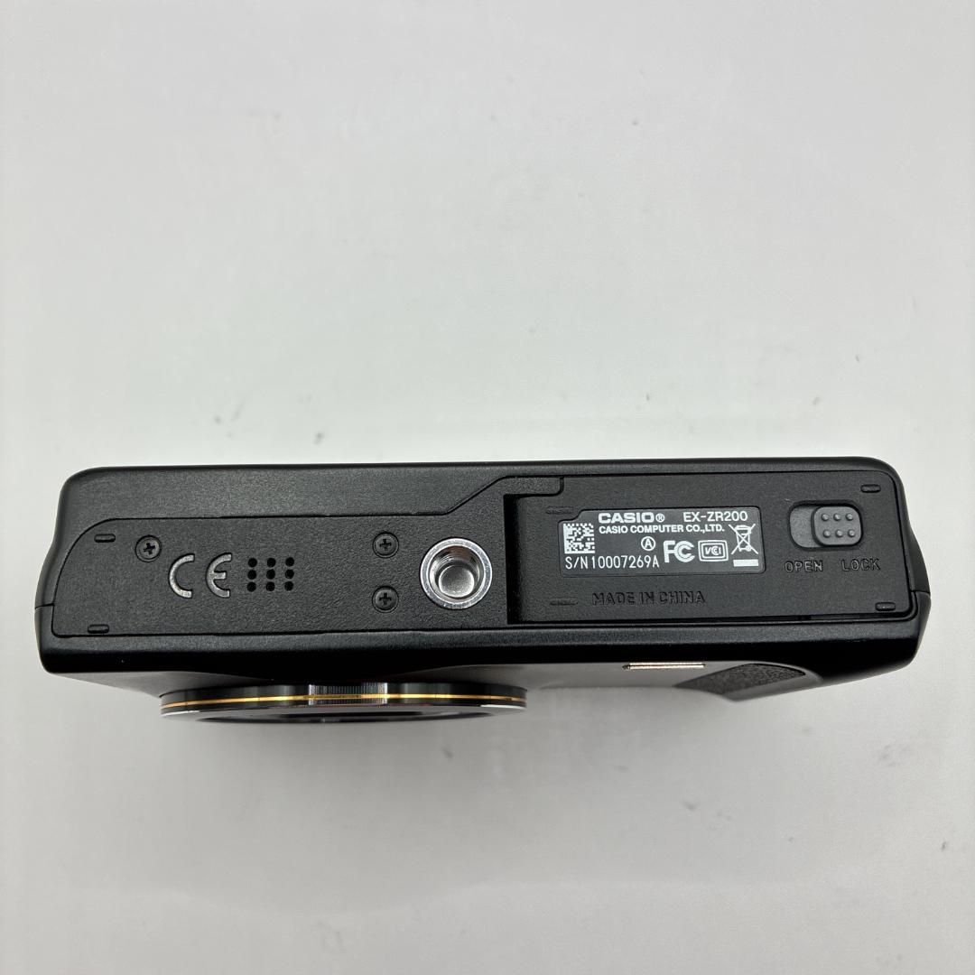 CASIO EXILIM EX-ZR200 デジカメ コンデジ カシオ
