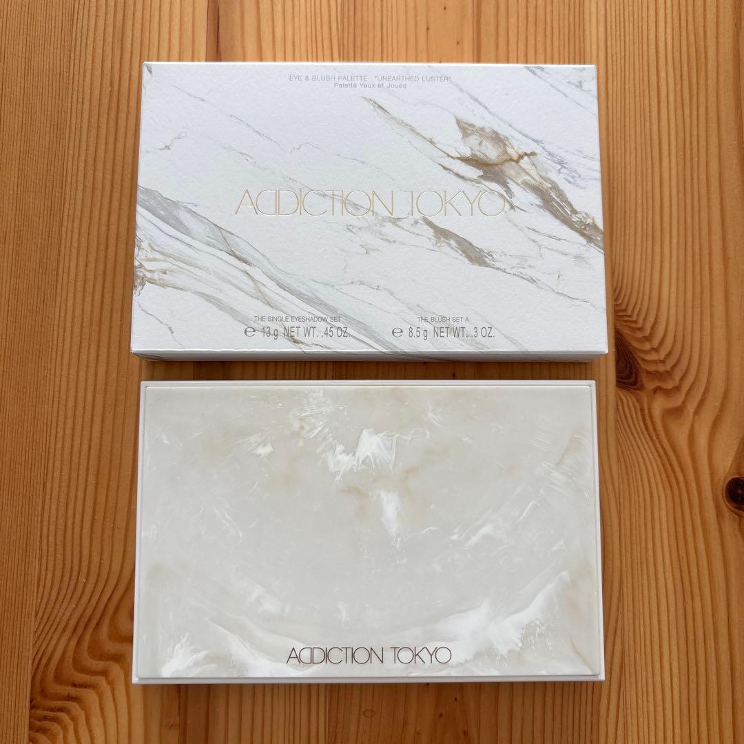 アディクション　アイ ＆ ブラッシュ パレット　“アンアースド ラスター“