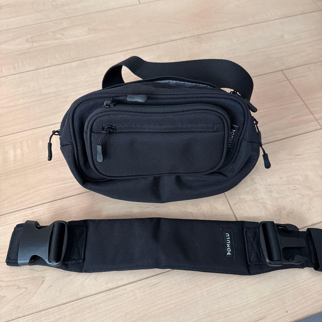 POMULU ヒップシート　ブラック