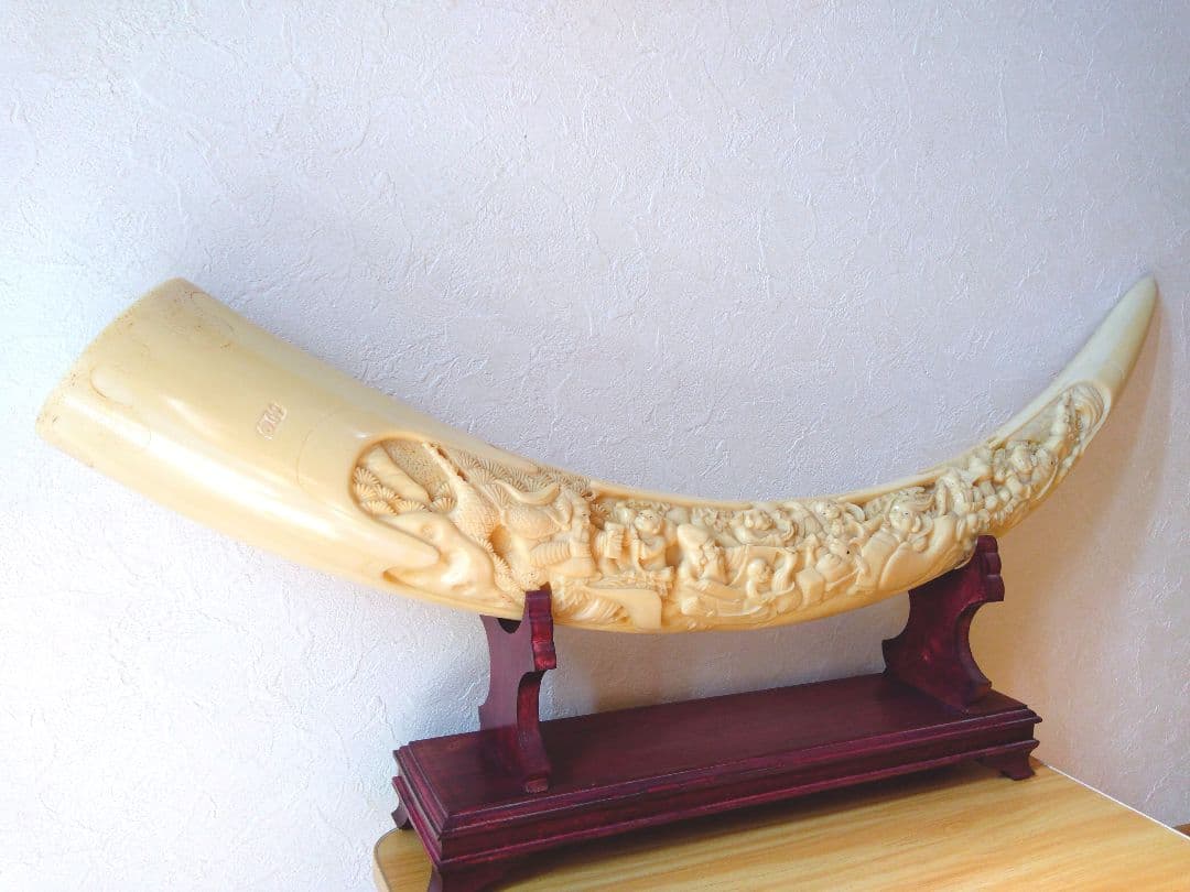 象牙風 一本物 置物 オブジェ 七福神 骨董品 彫り物 インテリア 骨董 象牙調