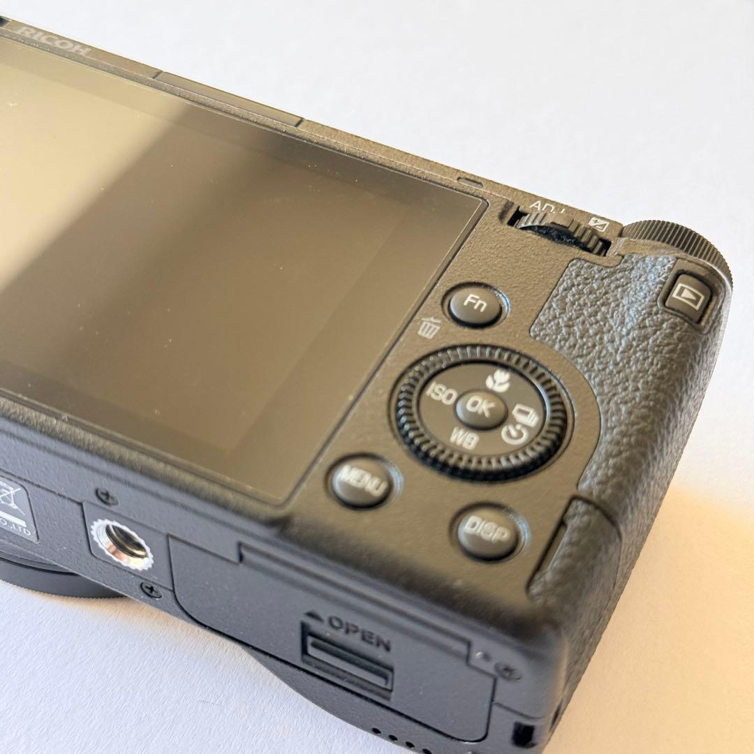 【超美品】GR IIIx 本体 シャッター1238枚 ブラックミスト+おまけ付