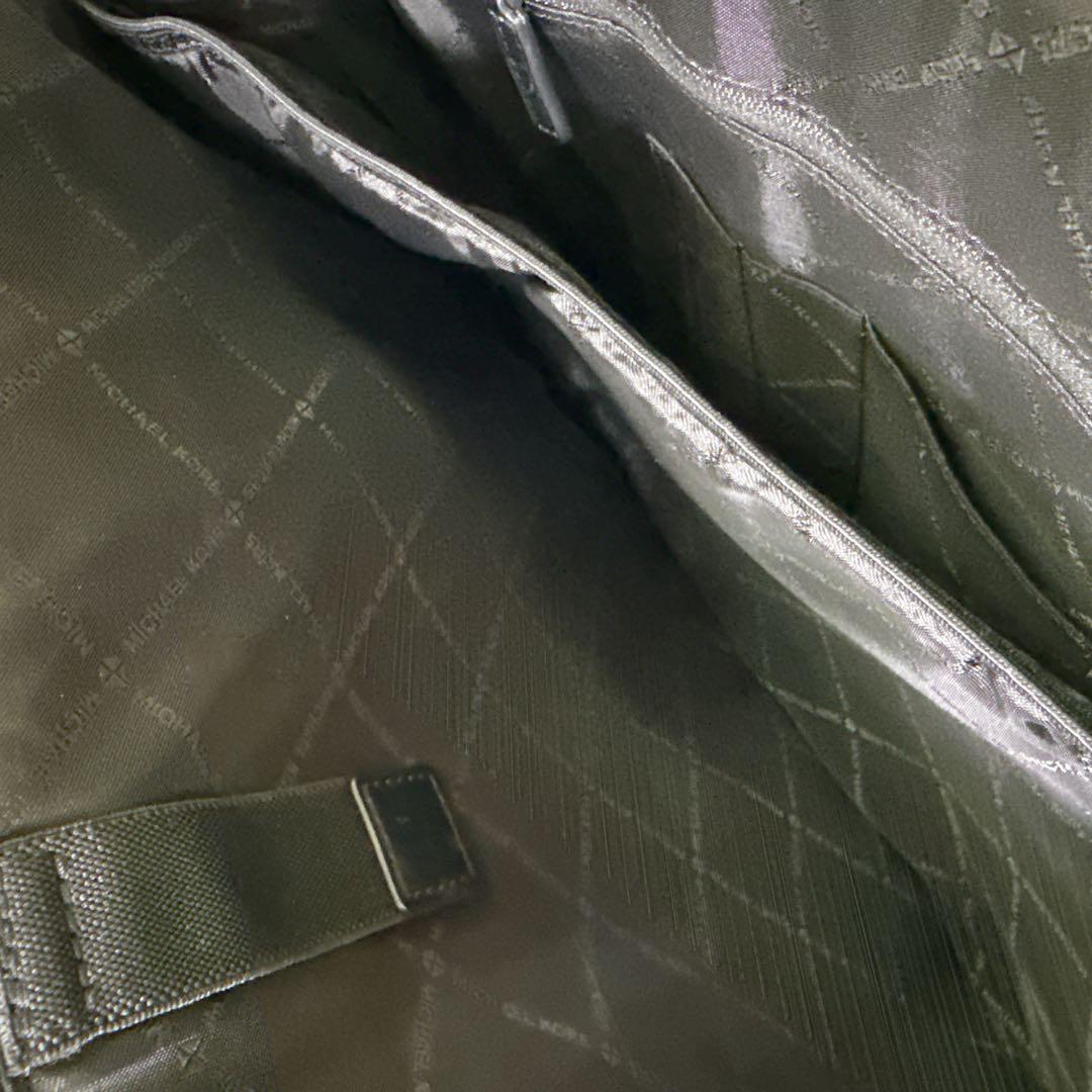 ★PUG★マイケルコース ビジネスバッグ A4 2way PVC