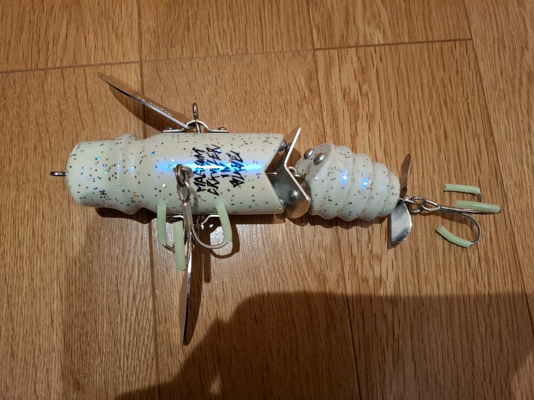 t's工房　マグナムクローラーインブレード羽根物ルアー