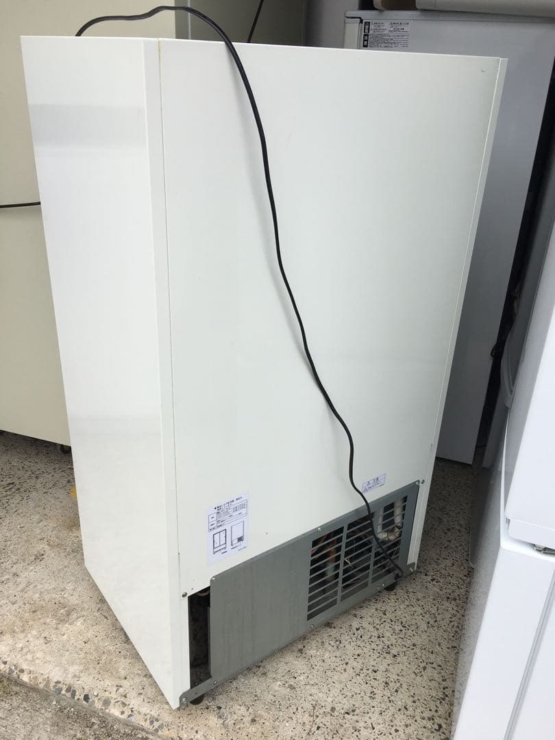 サンデン　冷蔵ショーケース　VRS-68XE