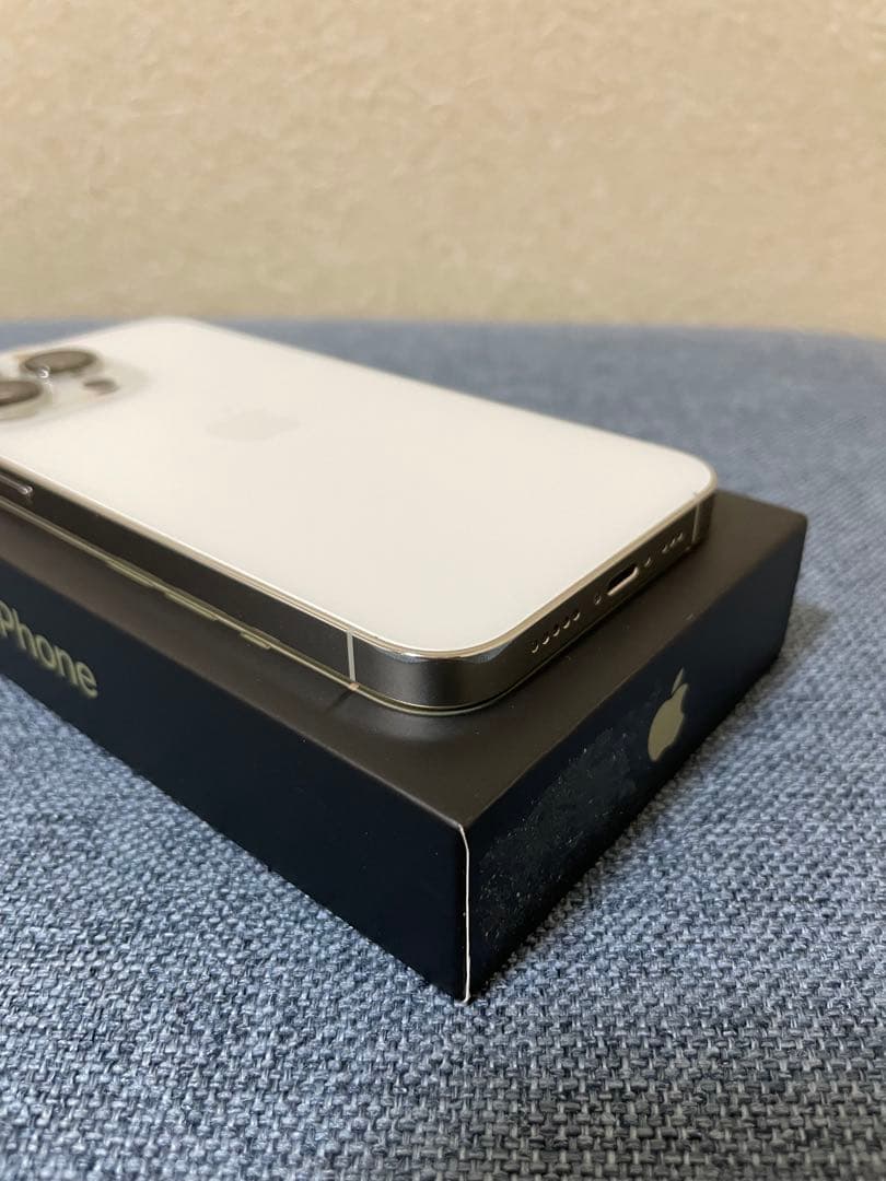 iPhone 13 Pro シルバー256GB シムフリーバッテリー新品100%