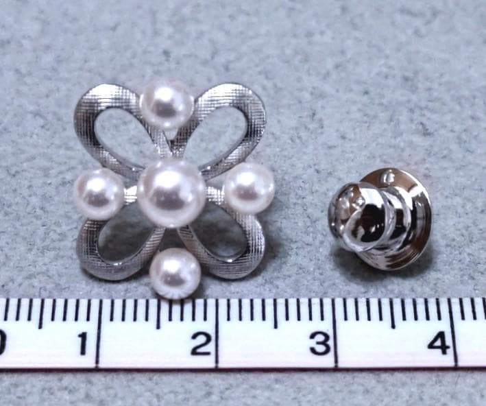 MIKIMOTO ミキモト　パール真珠　SILVER　ピンバッジ　40450