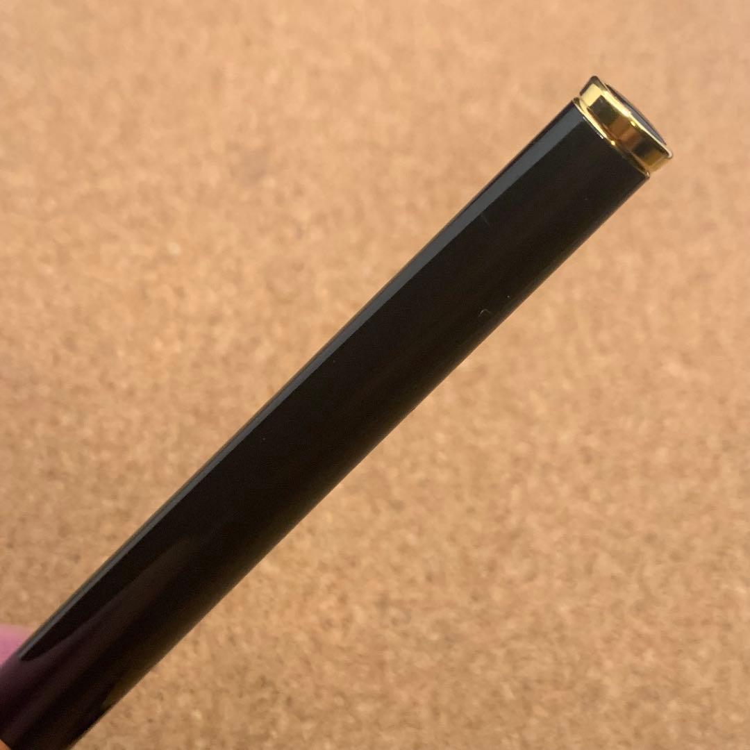 モンブラン　ノブレスオブリージュ　万年筆　黒　14K
