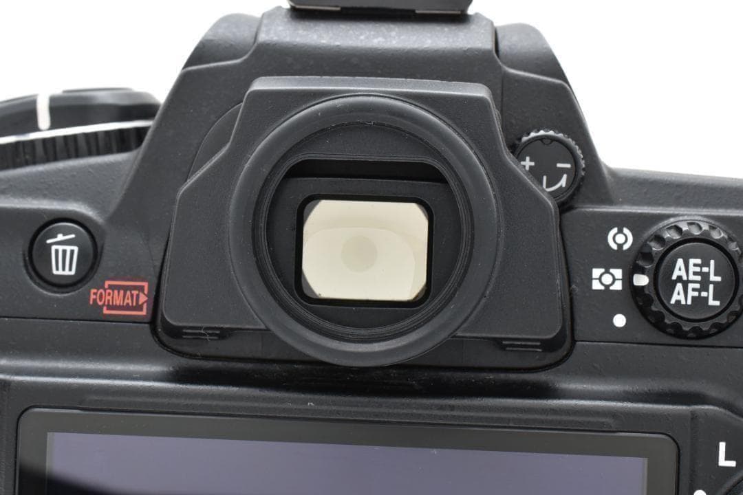 ニコン　Nikon D300 ボディ ZYE250710 #539☆