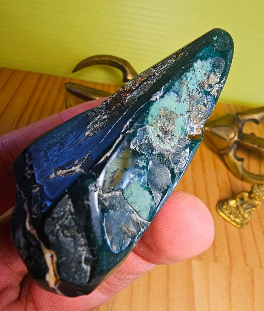 出雲の青石 原石