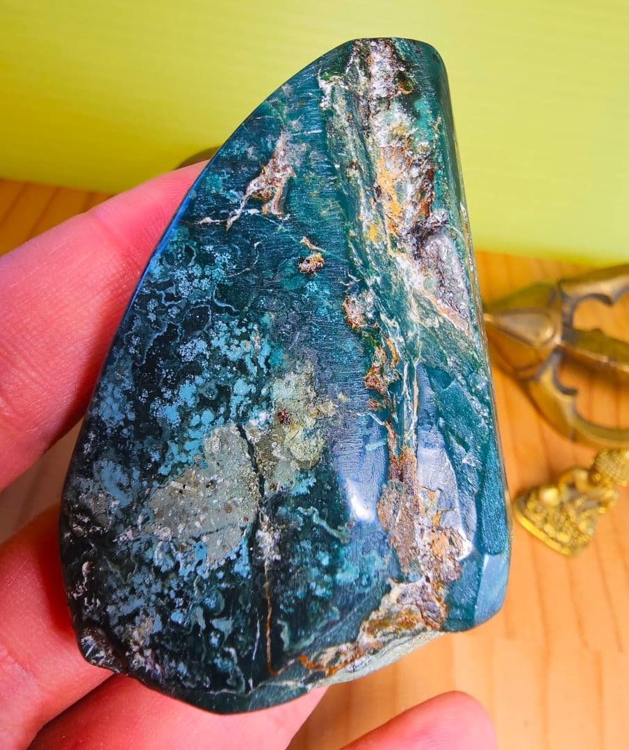 出雲の青石 原石