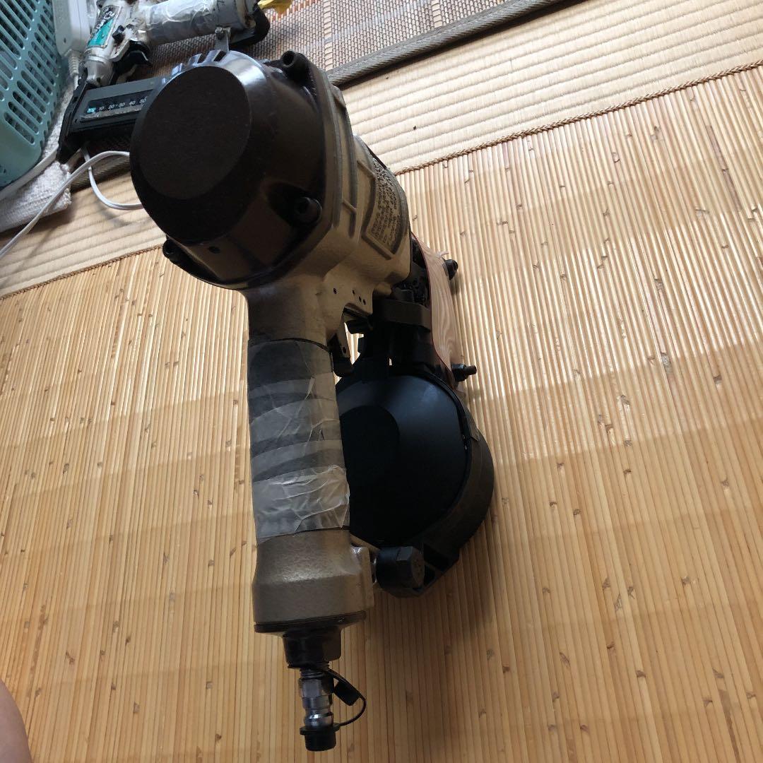 釘打ち機