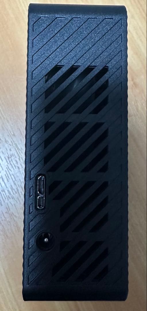 Seagate Expansion デスクトップ3.5インチ8TB 外付HD